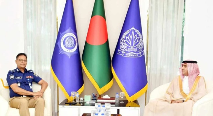 আইজিপির সঙ্গে সৌদি রাষ্ট্রদূতের সাক্ষাৎ